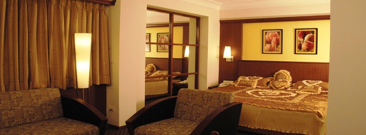 1273/Hotel Skylon - Ahmedabad 06.jpg